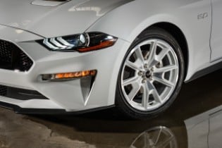 2022 Mustang Coupe Ice White Appearance Package